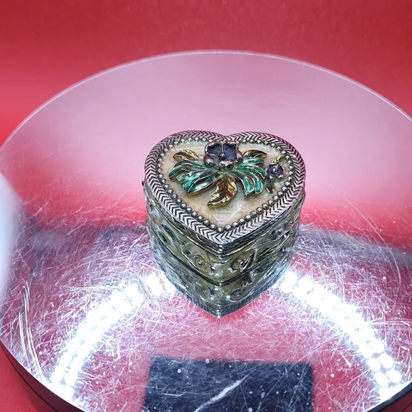 Jewelry Show Tonight at 9:45 pm CST. Theme - You are loved! ❤️💖😍🥰 - Picture 9 of 11